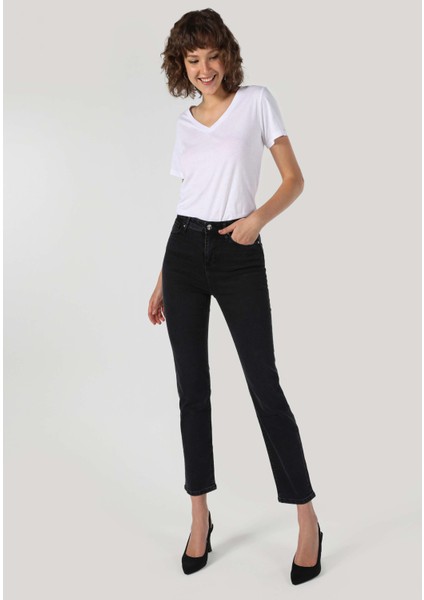 703 Carla Slim Fit Orta Bel Düz Paça Kadın Siyah Jean Pantolon