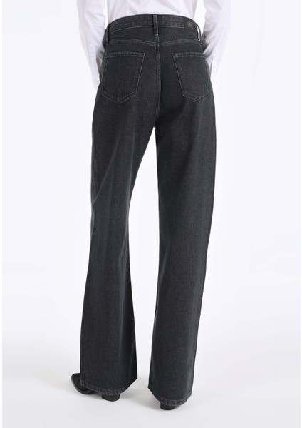 970 Berry Regular Fit Yüksel Bel Geniş Paça Kadın Beyaz Jean Pantolon