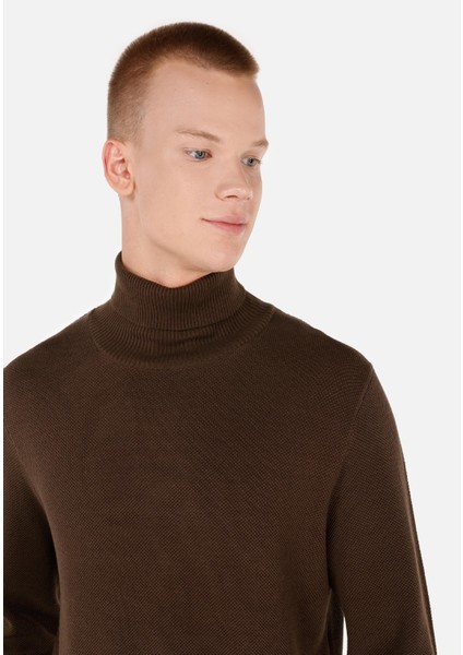 Regular Fit Turtle Neck Jakarlı Erkek Kahverengi Kazak
