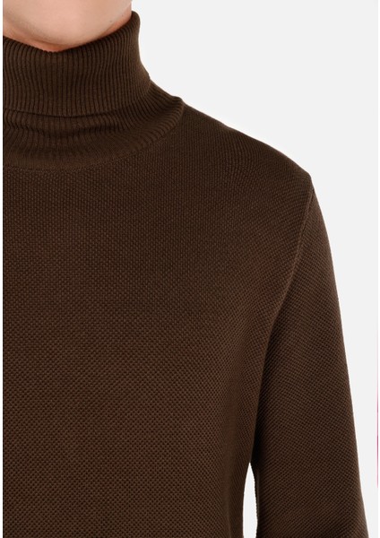 Regular Fit Turtle Neck Jakarlı Erkek Kahverengi Kazak