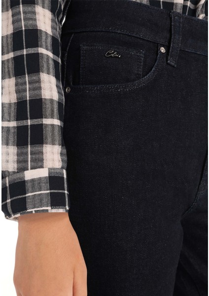 884 Lauren Straight Fit Yüksel Bel Düz Paça Kadın Denim Jean Pantolon