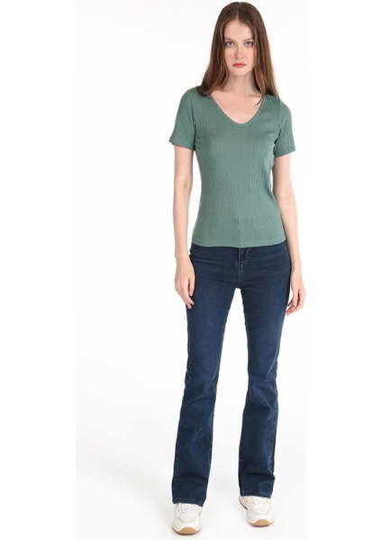 Slim Fit V Yaka Kadın Yeşil Kısa Kol Tişört