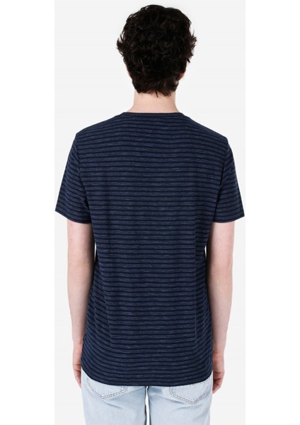 Regular Fit Yuvarlak Yaka Erkek Lacivert Kısa Kol Tişört Cl1067706