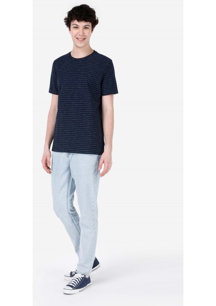 Regular Fit Yuvarlak Yaka Erkek Lacivert Kısa Kol Tişört Cl1067706