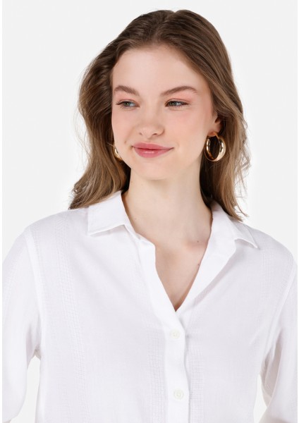 Regular Fit Shirt Neck Kadın Beyaz Uzun Kol Gömlek CL1067671 fırsatları