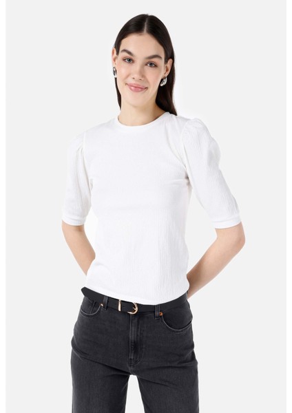 Regular Fit Yuvarlak Yaka Kadın Beyaz Kısa Kol Tişört CL1067523