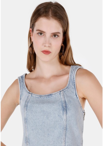 Slim Fit Yuvarlak Yaka Kolsuz Kadın Mavi Gömlek K.kol Cl1069854 fırsatları