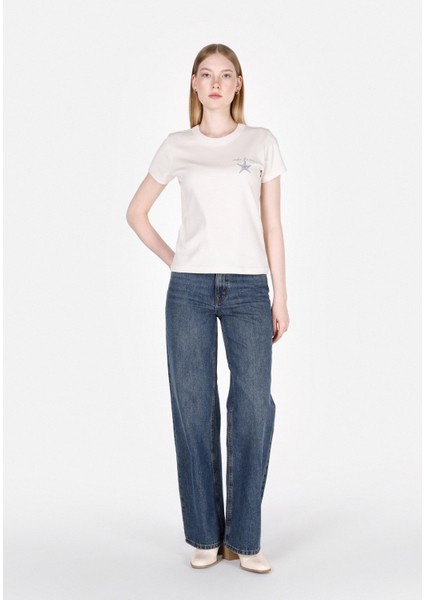 Slim Fit Yuvarlak Yaka Baskılı Kadın Beyaz Kısa Kol Tişört modelleri