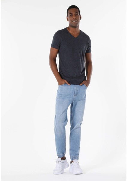 Slim Fit V Yaka Düz Erkek Lacivert Kısa Kol Tişört