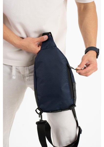 Body Bag Çanta Erkek Göğüs Sırt Çantası Fonksiyonel Kullanım Badybag 28*14 cm The Northwest Megabag modelleri