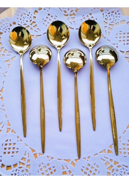 Altı adet şık altın renkli paslanmaz çelik tatlı kaşığı, zarif ve kullanışlı set modelleri