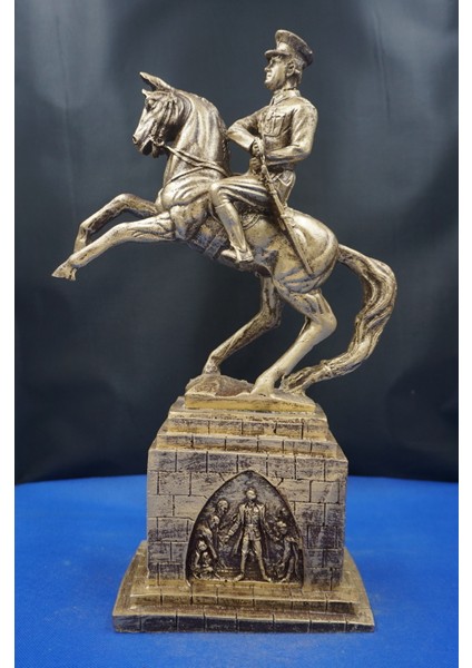 Atatürk Samsun'a Çıkarken Heykeli Biblo – Ev Dekor & Hediyelik Aksesuar 37 cm