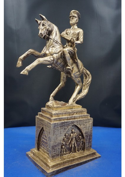 Atatürk Samsun'a Çıkarken Heykeli Biblo – Ev Dekor & Hediyelik Aksesuar 37 cm