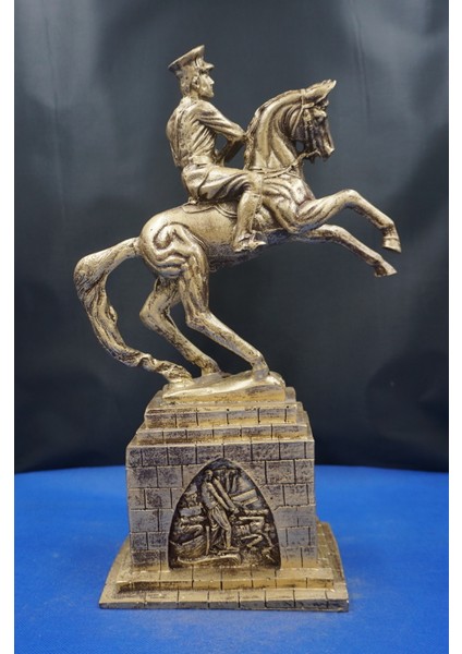 Atatürk Samsun'a Çıkarken Heykeli Biblo – Ev Dekor & Hediyelik Aksesuar 37 cm