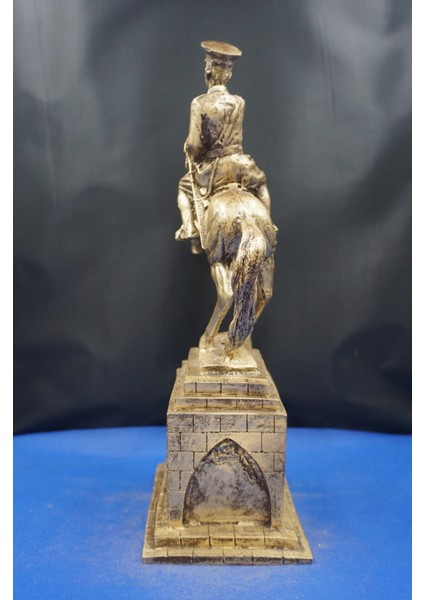 Atatürk Samsun'a Çıkarken Heykeli Biblo – Ev Dekor & Hediyelik Aksesuar 37 cm