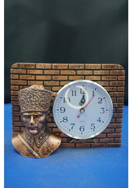 Atatürk Büstlü Masa Saati Heykeli Biblo – Özel Tasarım 21 x 16 x 8 cm Ofis Aksesuar Ev Dekor Hediyelik