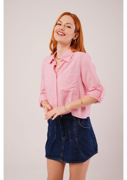 Tek Cep Çizgili Pembe Kısa Gömlek