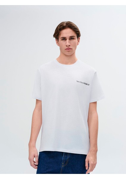 Erkek Kısa Kollu Sıfır Yaka Slogan Baskılı Regular Beyaz T-shırt fiyatları