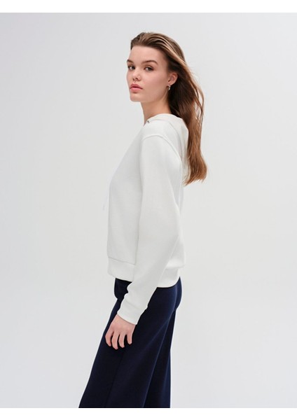 Krem Sweatshırt indirimleri