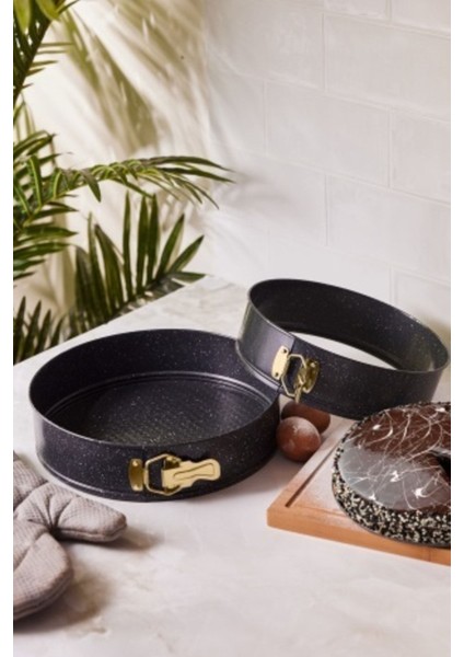 İki Parçalı Altın Renkli Kelepçeli Kek Kalıbı Seti, Şık ve Pratik Tasarım fiyatları