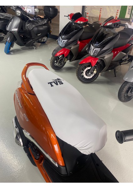 Tvs Jupiter Uyumlu Koltuk Kılıfı BEYAZ RENK (SCUBA KUMAŞ)