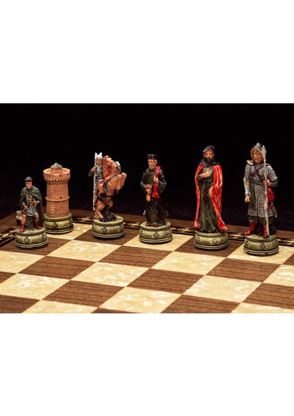 Camelot Temalı Lüks Satranç Figürleri Orta Boy Şah 8 cm(Sadece Figür) fırsatları