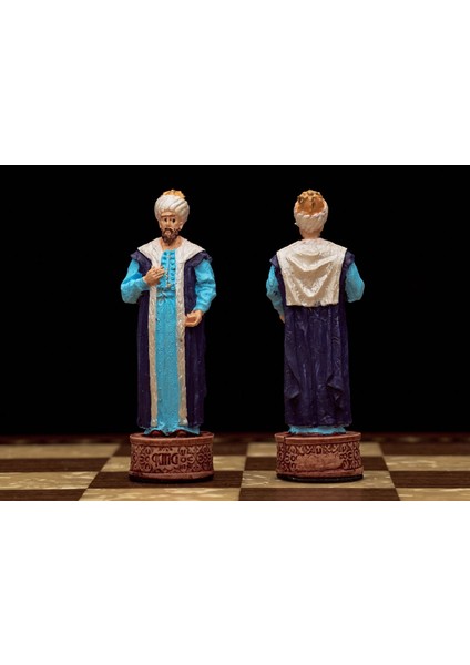 Osmanlı-Haçlı Temalı Satranç Figürleri Orta Boy Şah 8 cm (Sadece Figür)