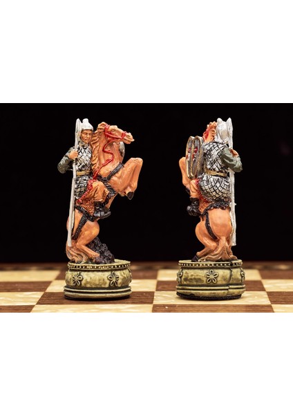 Camelot Temalı Lüks Satranç Figürleri Orta Boy Şah 8 cm(Sadece Figür)