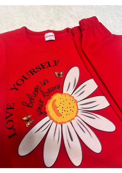 Kız Çocuk Desenli Alt ve Üst Takım indirimleri