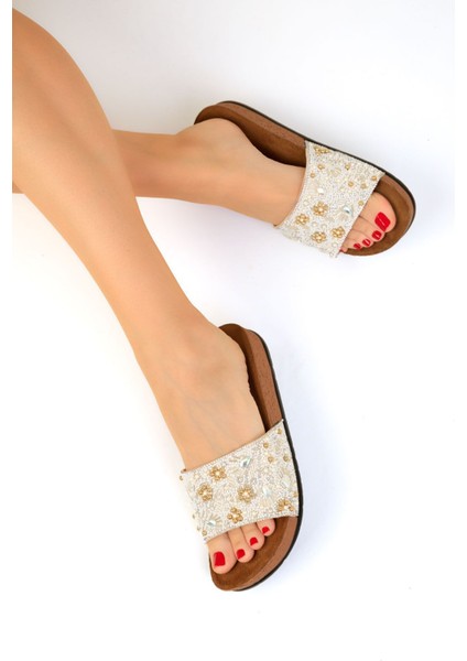 Beyaz Kadın Terlik 19453 fiyatları