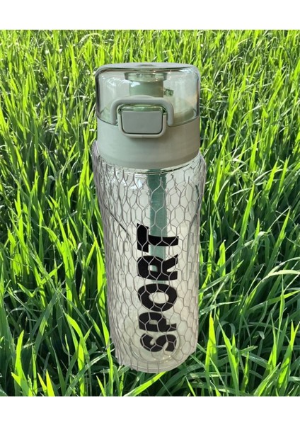 Yeşil 700 ml kapaklı, taşınabilir şık ve sağlıklı spor ve okul matarasını keşfedin