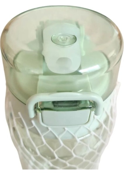 Yeşil 700 ml kapaklı, taşınabilir şık ve sağlıklı spor ve okul matarasını keşfedin indirimleri