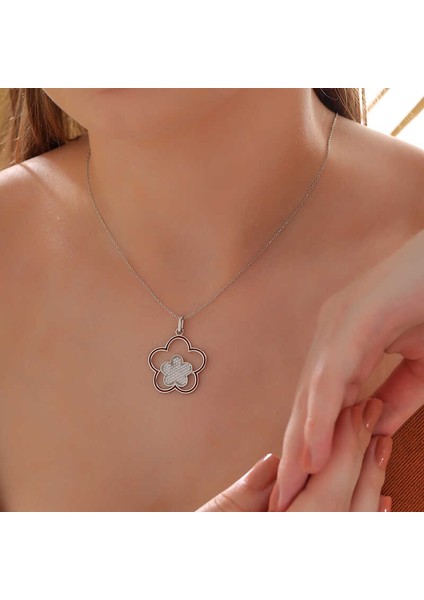 ​925 Ayar Gümüş Çiçek Desenli Kadın Kolye fiyatları