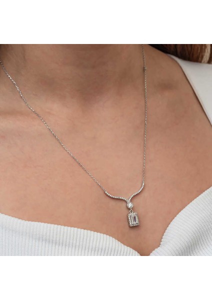 Gümüş Baget Taşlı Gerdanlık Model Kadın Kolye fırsatları