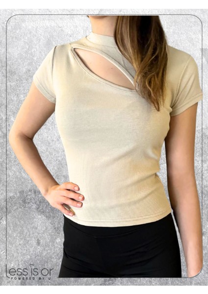 Pencereli Kısa Kollu Slim Bej Renk T-Shirt