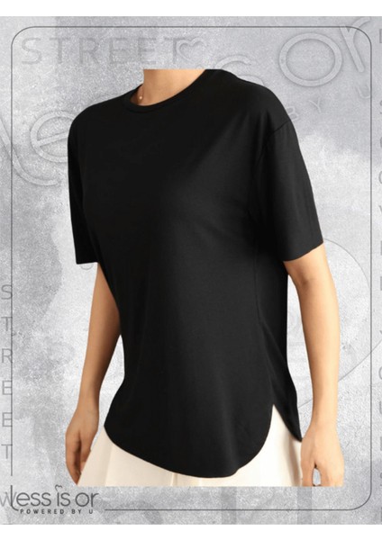 Less İs Or Kişiye Özel Bisiklet Yaka Siyah Basic Tshirt "Burcunu Seç"