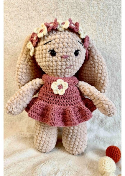 Amigurumi Taçlı Tavşan