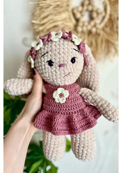 Amigurumi Taçlı Tavşan