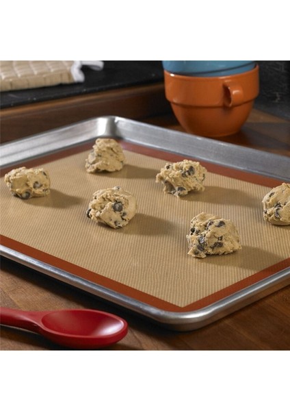 Kahverengi silikon yapışmaz pişirme matı, kolay kullanım ve sağlık dostu malzeme modelleri