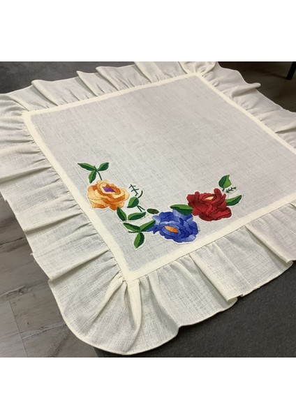 Işlemeli Kare Örtü - 45*45 cm