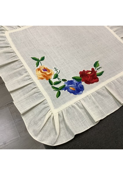 Işlemeli Kare Örtü - 45*45 cm