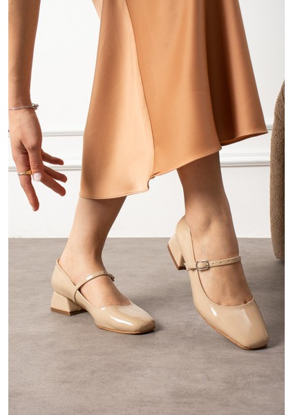 Bogna Kadın Topuklu Önden Bantlı Kalın Topuklu Babet Ten Rugan fiyatları