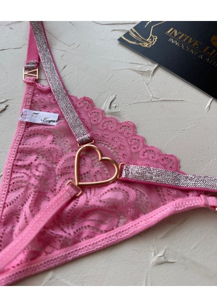 Passione Parlak Şerit Detaylı Pembe/siyah Esnek Arkası Kalp Aksesuar Detaylı String