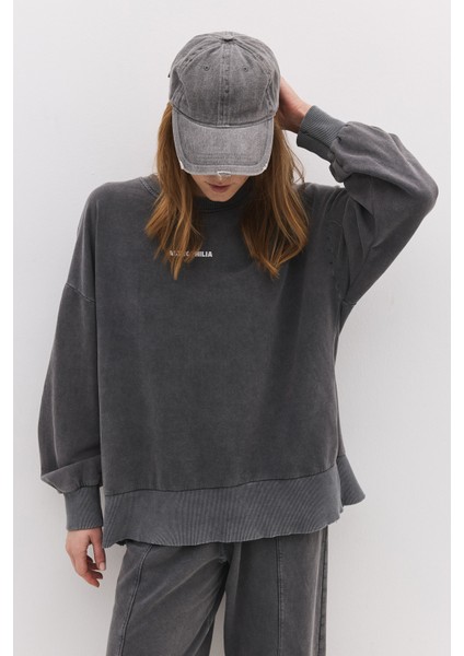 Soluk Efektli Sloganlı Sweatshirt