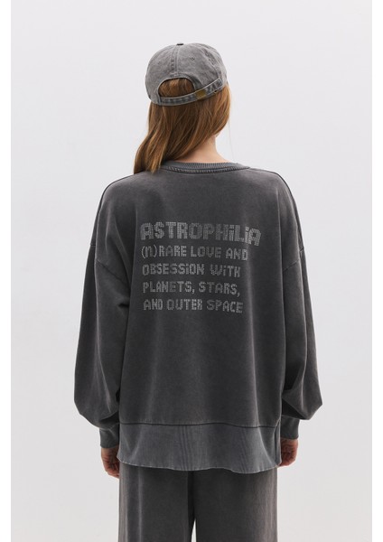 Soluk Efektli Sloganlı Sweatshirt