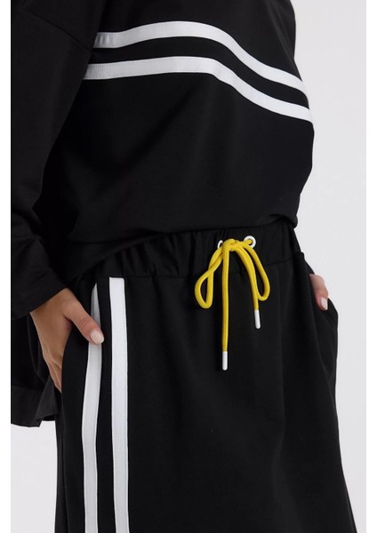 Siyah Şerit Detay Sweatshirt Etek Ikili Takım