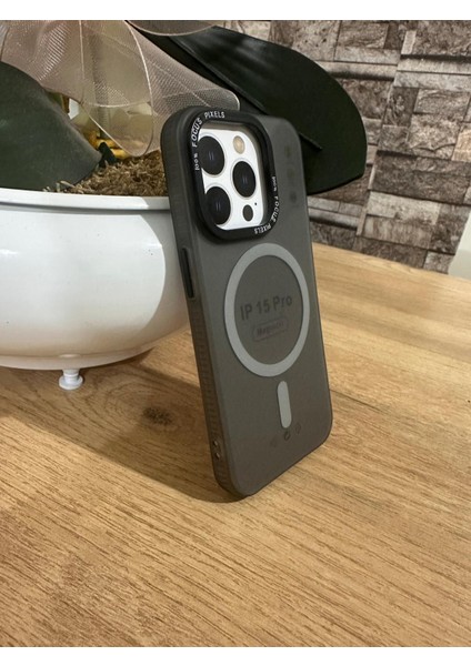 15 Pro Magsafe Destekli Kenar Korumalı Slikon Kılıf