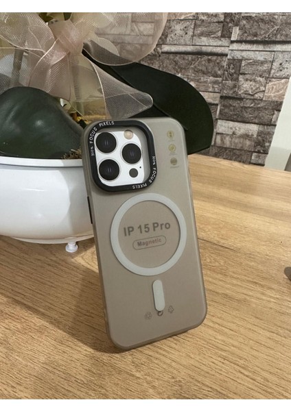 15 Pro Magsafe Destekli Kenar Korumalı Slikon Kılıf