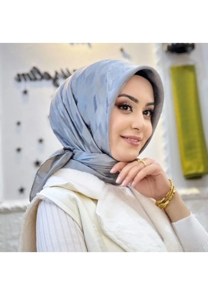 Dama Desen Jakarlı Eşarp Gri