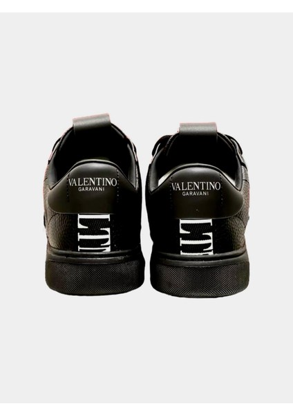 Valentino Garavani Men's Sneakers - Sneaker In Black Leather - Valentino Sneakers - Erkek Sneaker fırsatları